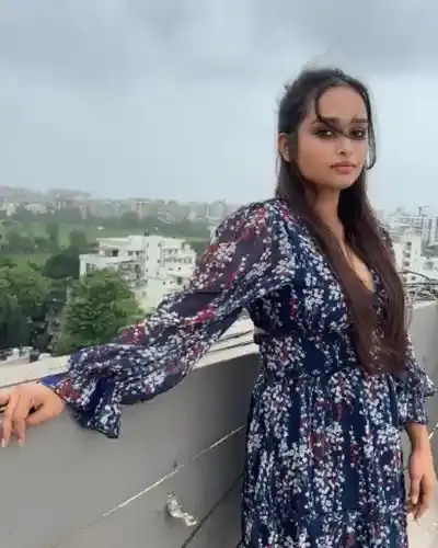 Kapadvanj Escorts